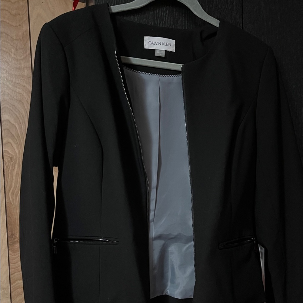 Calvin Klein Women's Elegant Black Suit Jacket